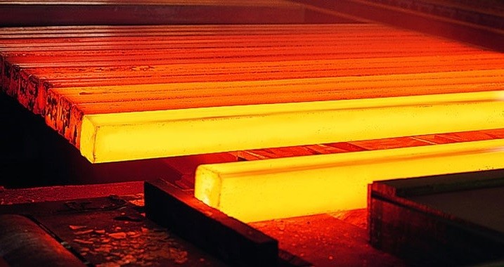 قیمت آهن و فولاد کاهش نمی یابد / درب آهنین تحریم ها در کوره های فولاد