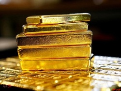 نزول قیمت طلا به زیر ۱۸۰۰ دلار