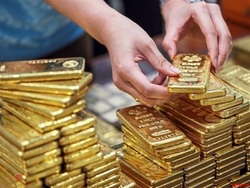 قیمت طلا به بالاترین رکورد خود نزدیک شد