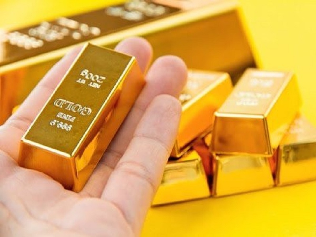 ۶۴ شمش طلا وارد خزانه بانک صادرات شد
