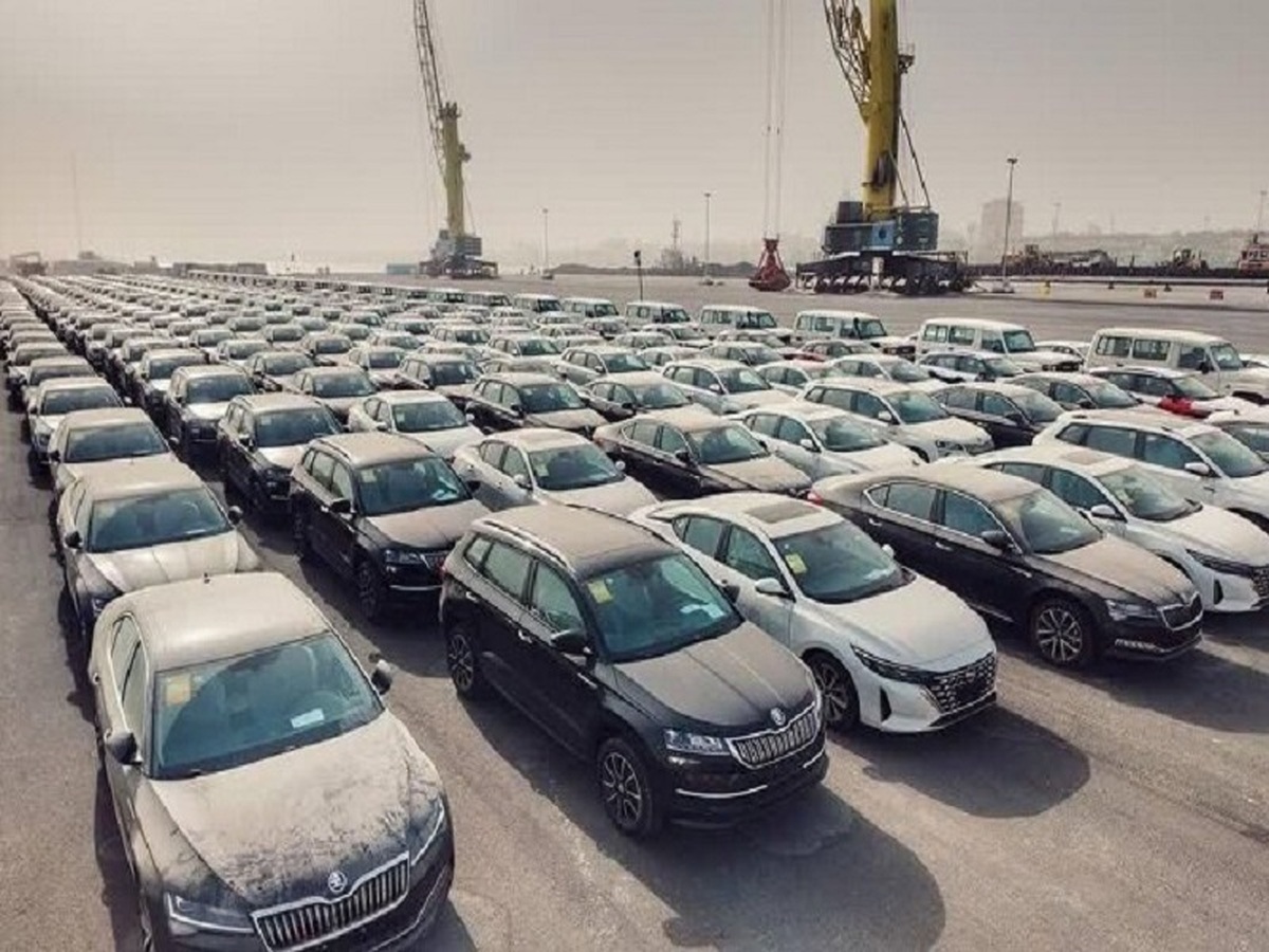 ۳۰ مهر؛ پایان مهلت وکالتیکردن حساب واردات خودرو ۳۰ مهر؛ پایان مهلت وکالتیکردن حساب واردات خودرو