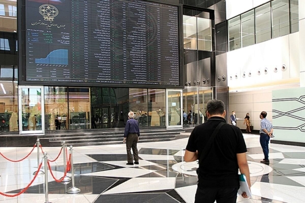 ثبات سیاسی و ارزی پشتوانه روند مثبت بازار سرمایه ثبات سیاسی و ارزی پشتوانه روند مثبت بازار سرمایه