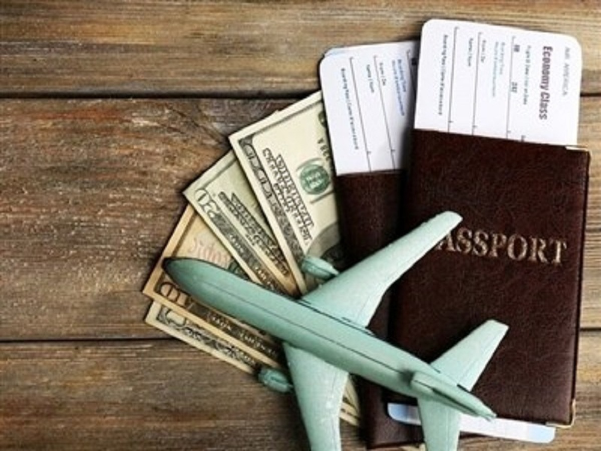 نرخ ارز مسافرتی ۱۰۱ هزار تومان شد نرخ ارز مسافرتی ۱۰۱ هزار تومان شد